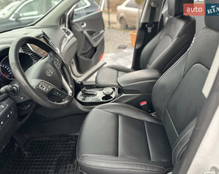 Білий Хендай Санта Фе, об'ємом двигуна 2.2 л та пробігом 124 тис. км за 18700 $, фото 46 на Automoto.ua