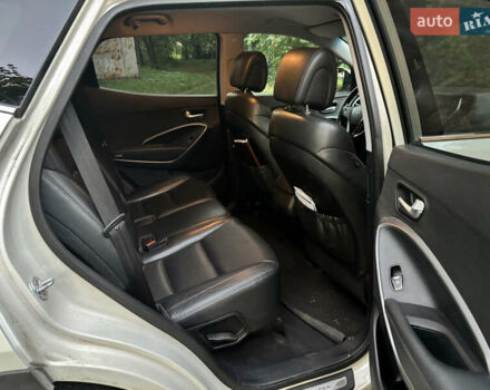 Белый Хендай Санта Фе, объемом двигателя 2.2 л и пробегом 235 тыс. км за 14622 $, фото 24 на Automoto.ua