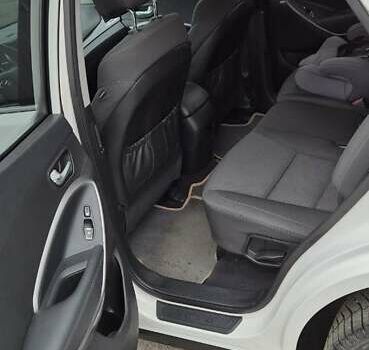 Білий Хендай Санта Фе, об'ємом двигуна 2.2 л та пробігом 212 тис. км за 16500 $, фото 12 на Automoto.ua