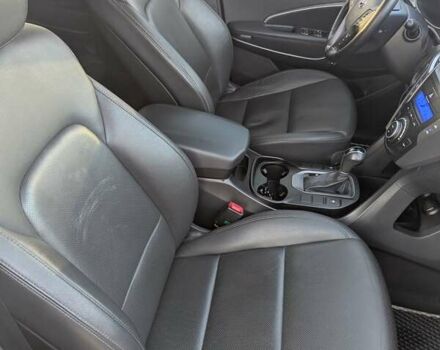 Білий Хендай Санта Фе, об'ємом двигуна 2 л та пробігом 252 тис. км за 16300 $, фото 21 на Automoto.ua