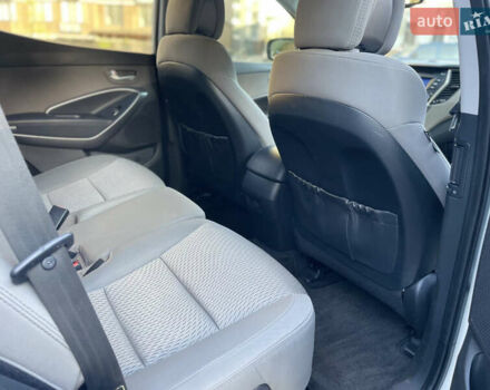 Белый Хендай Санта Фе, объемом двигателя 2.36 л и пробегом 141 тыс. км за 12350 $, фото 11 на Automoto.ua