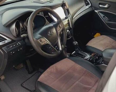 Білий Хендай Санта Фе, об'ємом двигуна 2.2 л та пробігом 240 тис. км за 16000 $, фото 14 на Automoto.ua
