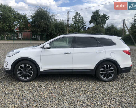 Белый Хендай Санта Фе, объемом двигателя 2.2 л и пробегом 209 тыс. км за 18500 $, фото 2 на Automoto.ua