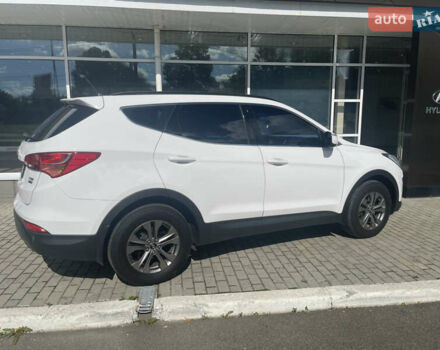 Белый Хендай Санта Фе, объемом двигателя 2.2 л и пробегом 140 тыс. км за 18300 $, фото 9 на Automoto.ua