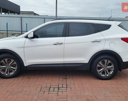 Белый Хендай Санта Фе, объемом двигателя 2.2 л и пробегом 235 тыс. км за 15500 $, фото 9 на Automoto.ua