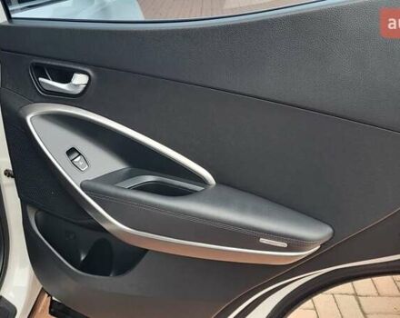 Белый Хендай Санта Фе, объемом двигателя 2.2 л и пробегом 235 тыс. км за 15500 $, фото 48 на Automoto.ua