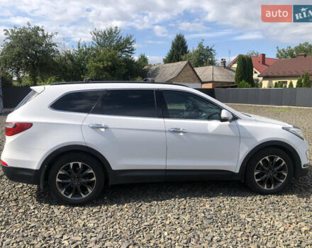 Белый Хендай Санта Фе, объемом двигателя 2.2 л и пробегом 209 тыс. км за 18500 $, фото 6 на Automoto.ua