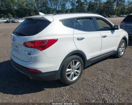 Белый Хендай Санта Фе, объемом двигателя 2 л и пробегом 96 тыс. км за 2000 $, фото 3 на Automoto.ua