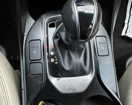 Білий Хендай Санта Фе, об'ємом двигуна 2 л та пробігом 90 тис. км за 7500 $, фото 7 на Automoto.ua