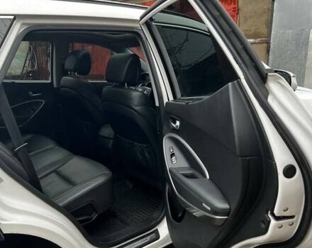 Белый Хендай Санта Фе, объемом двигателя 2.2 л и пробегом 197 тыс. км за 18000 $, фото 11 на Automoto.ua