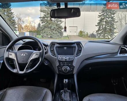 Белый Хендай Санта Фе, объемом двигателя 2 л и пробегом 270 тыс. км за 7000 $, фото 12 на Automoto.ua