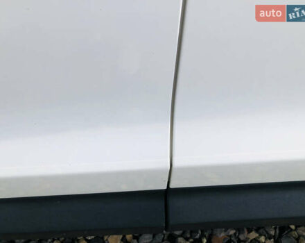 Белый Хендай Санта Фе, объемом двигателя 2.2 л и пробегом 209 тыс. км за 18500 $, фото 29 на Automoto.ua