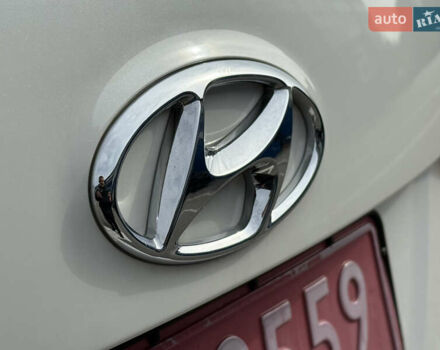 Белый Хендай Санта Фе, объемом двигателя 2.2 л и пробегом 167 тыс. км за 17450 $, фото 27 на Automoto.ua