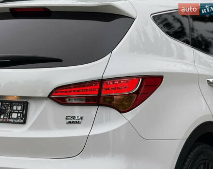 Белый Хендай Санта Фе, объемом двигателя 2.2 л и пробегом 185 тыс. км за 18900 $, фото 13 на Automoto.ua