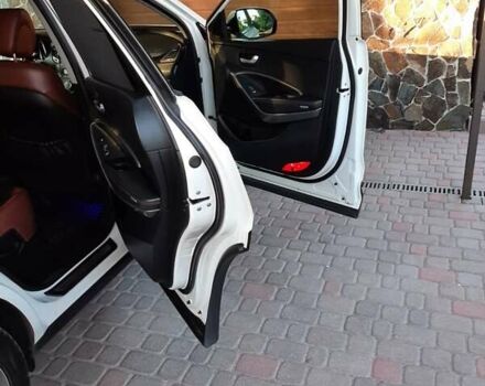 Белый Хендай Санта Фе, объемом двигателя 2.2 л и пробегом 177 тыс. км за 22600 $, фото 6 на Automoto.ua