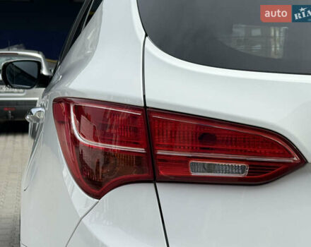 Белый Хендай Санта Фе, объемом двигателя 2.2 л и пробегом 167 тыс. км за 17450 $, фото 23 на Automoto.ua