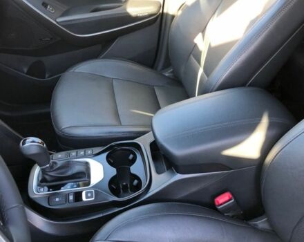 Белый Хендай Санта Фе, объемом двигателя 2.2 л и пробегом 141 тыс. км за 8700 $, фото 16 на Automoto.ua