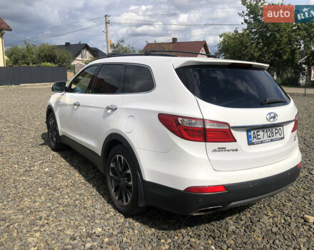 Белый Хендай Санта Фе, объемом двигателя 2.2 л и пробегом 209 тыс. км за 18500 $, фото 4 на Automoto.ua