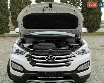 Белый Хендай Санта Фе, объемом двигателя 2.2 л и пробегом 185 тыс. км за 18700 $, фото 83 на Automoto.ua