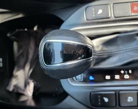 Белый Хендай Санта Фе, объемом двигателя 2.2 л и пробегом 235 тыс. км за 15500 $, фото 37 на Automoto.ua