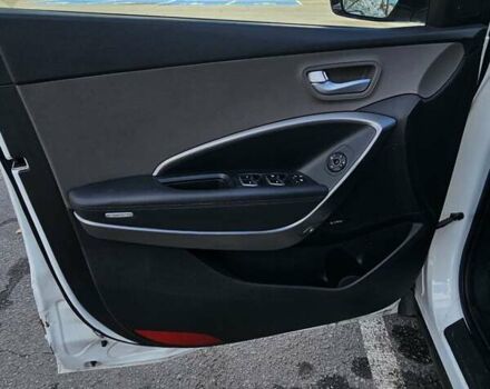 Белый Хендай Санта Фе, объемом двигателя 2 л и пробегом 270 тыс. км за 7000 $, фото 18 на Automoto.ua