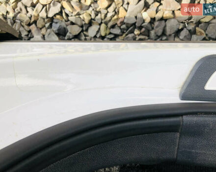 Белый Хендай Санта Фе, объемом двигателя 2.2 л и пробегом 209 тыс. км за 18500 $, фото 28 на Automoto.ua