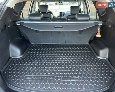 Білий Хендай Санта Фе, об'ємом двигуна 2.2 л та пробігом 226 тис. км за 18900 $, фото 26 на Automoto.ua