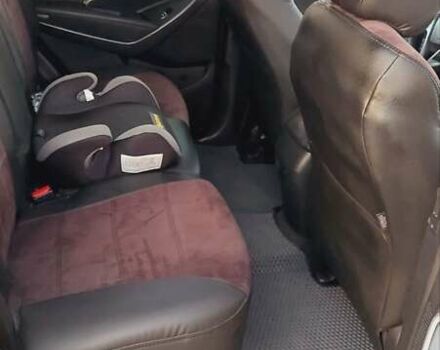 Білий Хендай Санта Фе, об'ємом двигуна 2.2 л та пробігом 240 тис. км за 16000 $, фото 12 на Automoto.ua