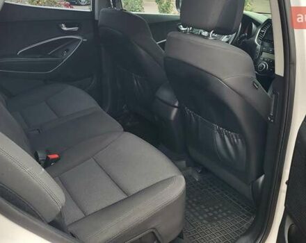 Белый Хендай Санта Фе, объемом двигателя 2.2 л и пробегом 235 тыс. км за 15500 $, фото 46 на Automoto.ua