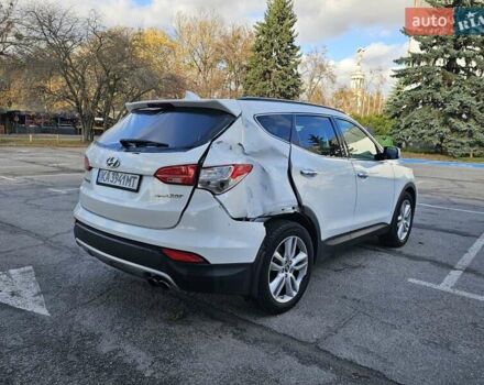 Белый Хендай Санта Фе, объемом двигателя 2 л и пробегом 270 тыс. км за 7000 $, фото 1 на Automoto.ua