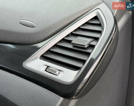 Белый Хендай Санта Фе, объемом двигателя 2.2 л и пробегом 167 тыс. км за 17450 $, фото 51 на Automoto.ua