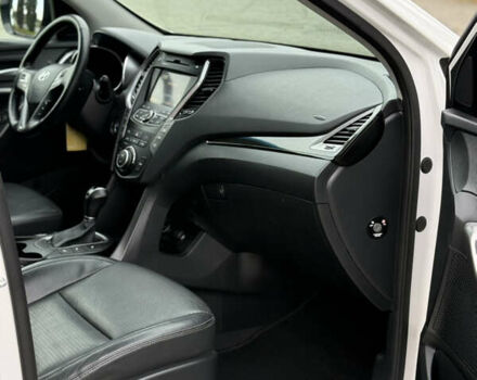 Белый Хендай Санта Фе, объемом двигателя 2.2 л и пробегом 185 тыс. км за 18900 $, фото 51 на Automoto.ua