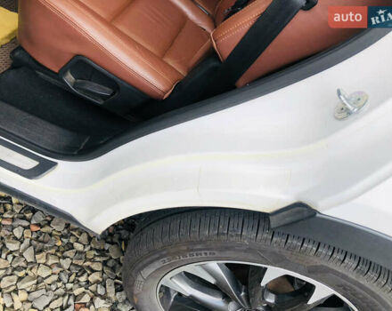 Белый Хендай Санта Фе, объемом двигателя 2.2 л и пробегом 209 тыс. км за 18500 $, фото 31 на Automoto.ua