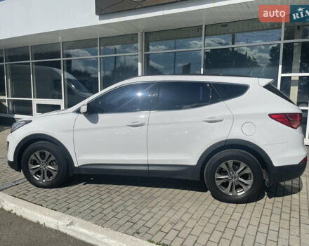 Белый Хендай Санта Фе, объемом двигателя 2.2 л и пробегом 140 тыс. км за 18300 $, фото 5 на Automoto.ua