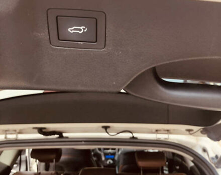 Белый Хендай Санта Фе, объемом двигателя 2.2 л и пробегом 209 тыс. км за 18500 $, фото 22 на Automoto.ua