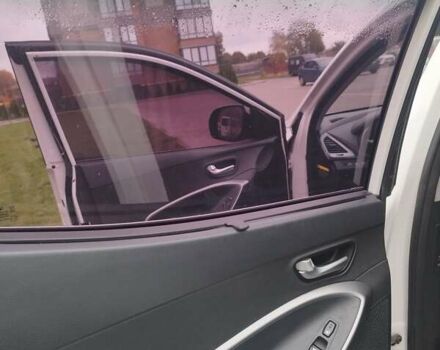 Хендай Санта Фе 2014 в Житомире на Automoto.ua Белый Хендай Санта Фе, объемом двигателя 2 л и пробегом 236 тыс. км за 16800 $, фото 6 на Automoto.ua