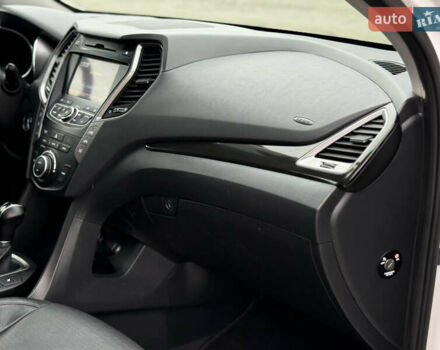 Белый Хендай Санта Фе, объемом двигателя 2.2 л и пробегом 185 тыс. км за 18900 $, фото 53 на Automoto.ua