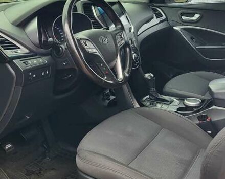 Белый Хендай Санта Фе, объемом двигателя 2.2 л и пробегом 235 тыс. км за 15500 $, фото 28 на Automoto.ua