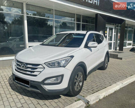 Белый Хендай Санта Фе, объемом двигателя 2.2 л и пробегом 140 тыс. км за 18300 $, фото 3 на Automoto.ua