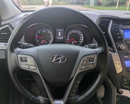 Белый Хендай Санта Фе, объемом двигателя 2.2 л и пробегом 156 тыс. км за 16000 $, фото 3 на Automoto.ua