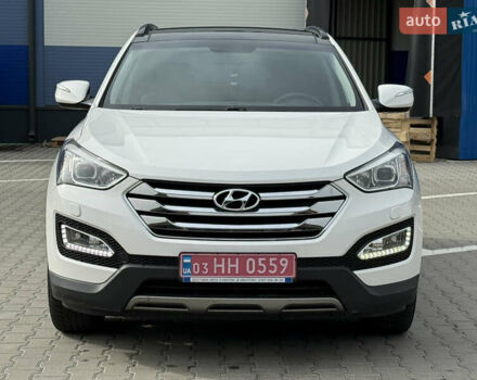 Белый Хендай Санта Фе, объемом двигателя 2.2 л и пробегом 167 тыс. км за 17450 $, фото 1 на Automoto.ua