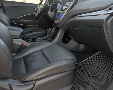 Білий Хендай Санта Фе, об'ємом двигуна 2 л та пробігом 252 тис. км за 16300 $, фото 33 на Automoto.ua