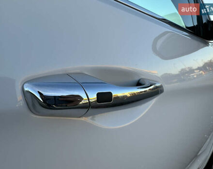 Білий Хендай Санта Фе, об'ємом двигуна 2.2 л та пробігом 226 тис. км за 18900 $, фото 17 на Automoto.ua