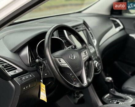 Белый Хендай Санта Фе, объемом двигателя 2.2 л и пробегом 185 тыс. км за 18900 $, фото 36 на Automoto.ua