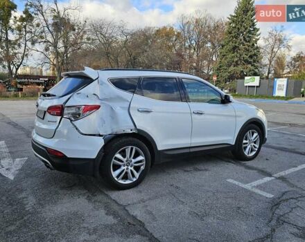 Белый Хендай Санта Фе, объемом двигателя 2 л и пробегом 270 тыс. км за 7000 $, фото 2 на Automoto.ua