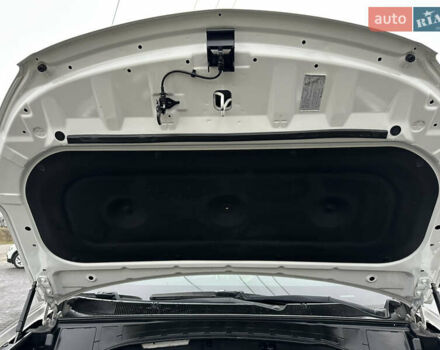 Белый Хендай Санта Фе, объемом двигателя 2 л и пробегом 110 тыс. км за 19200 $, фото 22 на Automoto.ua