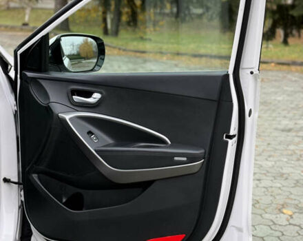 Белый Хендай Санта Фе, объемом двигателя 2.2 л и пробегом 185 тыс. км за 18700 $, фото 49 на Automoto.ua