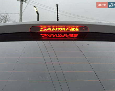Белый Хендай Санта Фе, объемом двигателя 2 л и пробегом 110 тыс. км за 19200 $, фото 5 на Automoto.ua