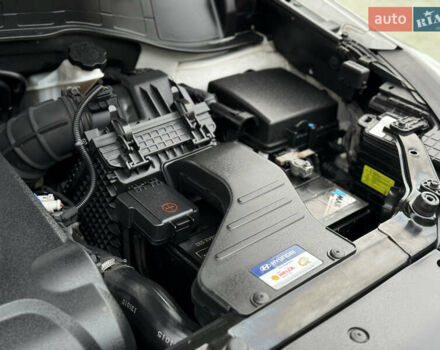 Белый Хендай Санта Фе, объемом двигателя 2.2 л и пробегом 185 тыс. км за 18700 $, фото 86 на Automoto.ua