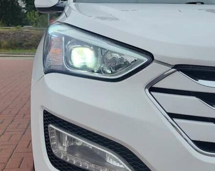 Белый Хендай Санта Фе, объемом двигателя 2.2 л и пробегом 235 тыс. км за 15500 $, фото 20 на Automoto.ua
